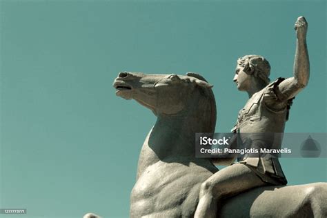 아테네 그리스에서 알렉산더 대왕의 동상 알렉산더 대왕에 대한 스톡 사진 및 기타 이미지 알렉산더 대왕 조각상 그리스 Istock