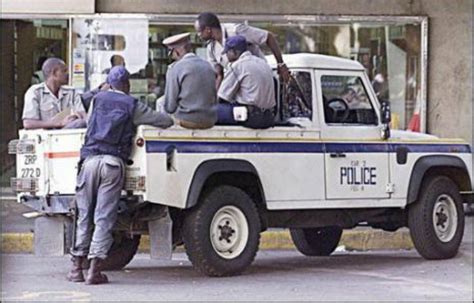 Machette Justice Au Zimbabwe