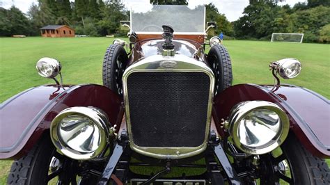 vintage car which featured in the film casablanca goes up for sale for £128 000 itv news london
