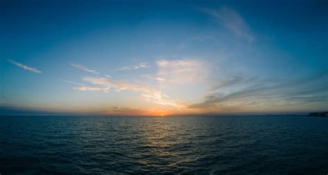 Wallpaper Sea Horizon Sunset Clouds Sky Hd