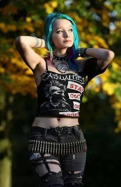 Pin By Barkingmoon Shook On People Punk Girl Fashion Punk Outfits Punk Rock Outfits