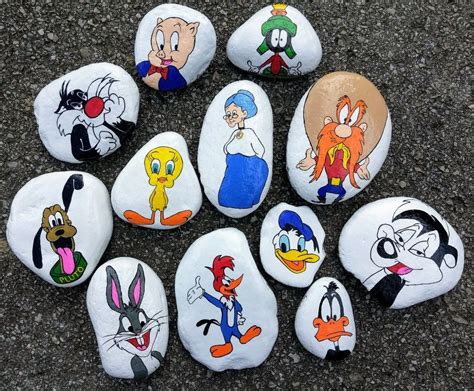 Looney Toon Characters Painted Rocks Rock Painting Patterns Rock