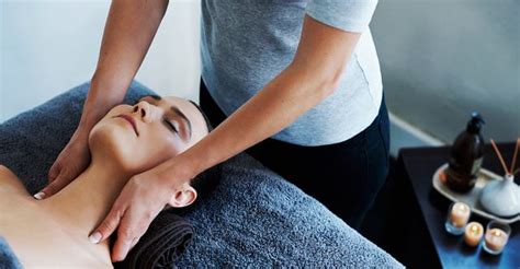 Cure A Variety Of Ailments With Business Trip Massage Therapy