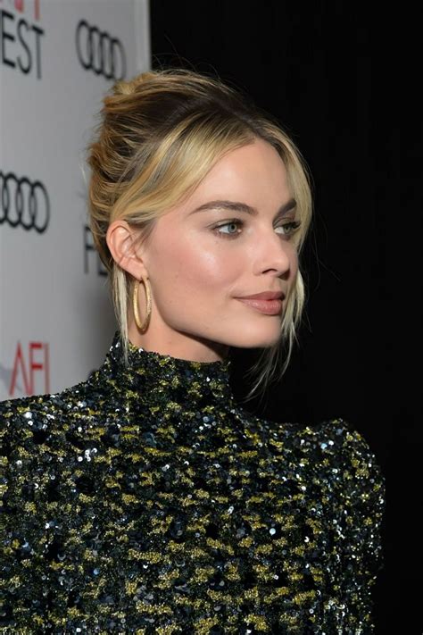 Margot Robbie At The Mary Queen Of Scots Screening At Afi Fest Hollywood November 15 2018
