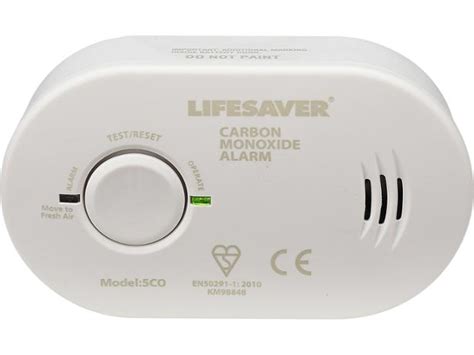 While some guides might recommend placing your detectors on the however, when a build up of dangerous levels of co gas is taking place, this is nearly always due to a heat source that is not burning its fuel correctly. Lifesaver Carbon Monoxide Alarm 5CO carbon monoxide ...