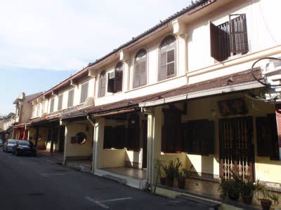 It has recently undergone a facelift to appeal to a younger crowd. Borneotip: Jalan Tun Tan Cheng Lock, Malacca