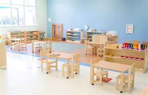 What Makes Us Different — Why The Montessori Method Is Unique Montessori Classroom Montessori