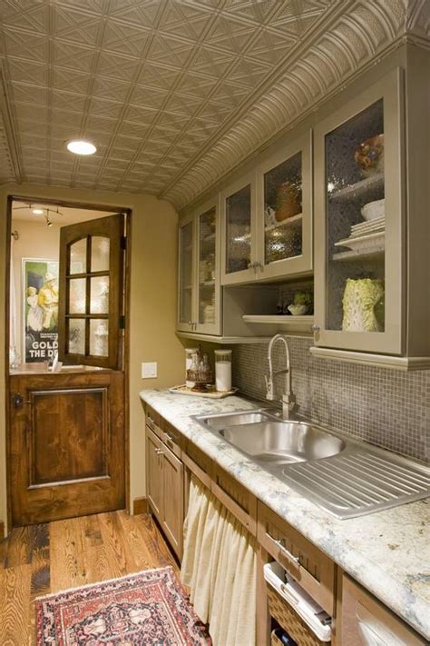 One idea i considered for my kitchen was a backsplash made of tin ceiling tiles. Faux tin ceiling tiles ideas - decorate your home creatively