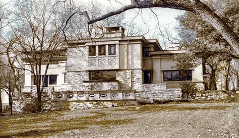 Mason City Museum Offers Architectural Walking Tours