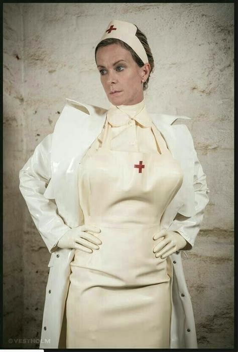Pin von Ralf Löffler auf Kleidung Krankenschwester kleidung Ausgefallene outfits Anziehsachen