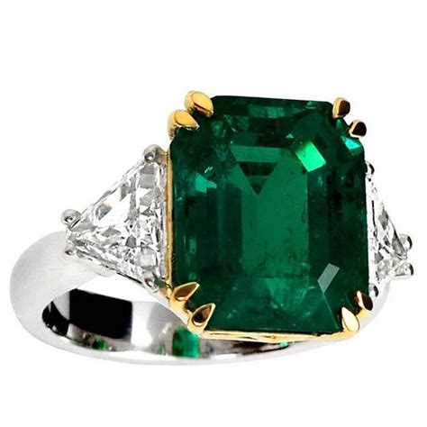 8 Carat Colombian Emerald Diamond Three Stone Engagement Ring For Sale