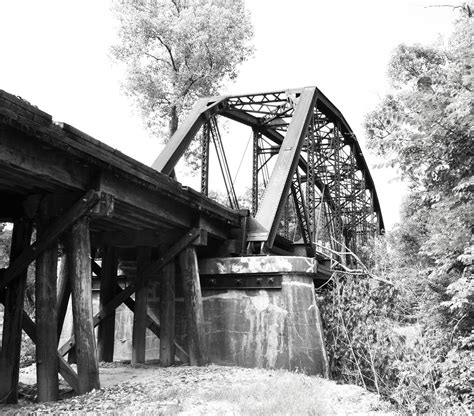 Bnsf Railway Through Truss Bridge Over Trinity River East Flickr