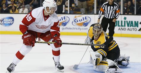 Red Wings Beat Bruins In Shootout 4 3