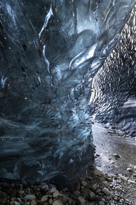 Crystal Blue Ice Cave Skaftafell Foto De Archivo Imagen De Textura