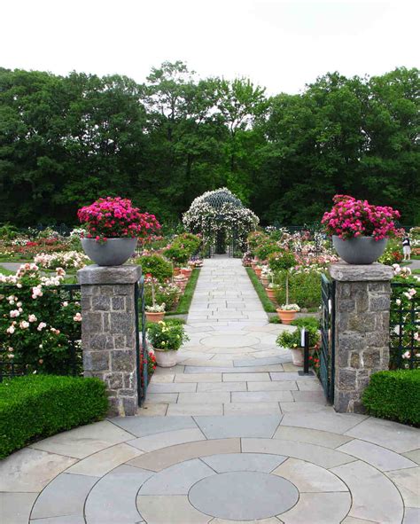 18 Beautiful Botanical Garden Wedding Venues Martha Stewart Weddings