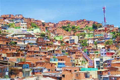Medellín Transforming Barrios Transforming Medellín