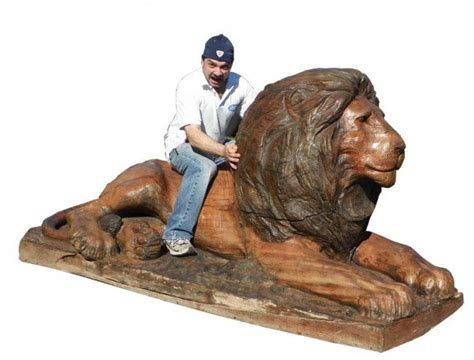 615 World Class Lifesize Carved Wood Lion Statue 2114 Lot 615
