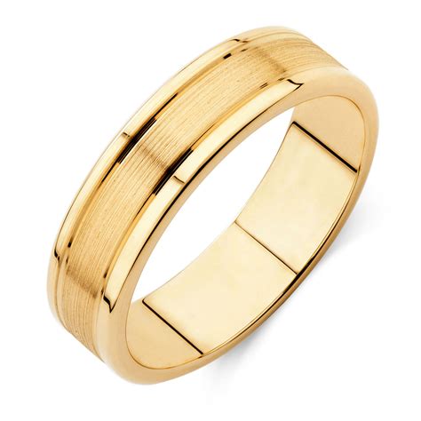 Choose from our stunning selection of gold wedding bands. Men's Wedding Band in 10ct Yellow Gold