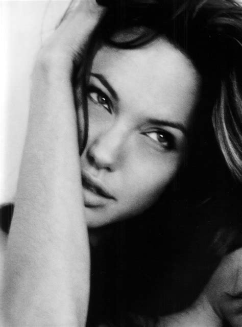 Pin By Sherman Media Enterprise On Jolie Angelina Jolie Photos Mario