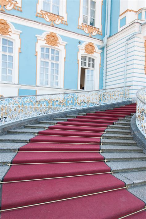 0.1 km tot taurisch paleis (kaart tonen). Exploring Catherine Palace in Saint Petersburg, Russia
