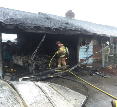 Firefighters Stop Garage Fire From Spreading To House The Columbian