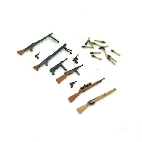 172 Wwii German Light Infantry Weapons From Drums And Crates