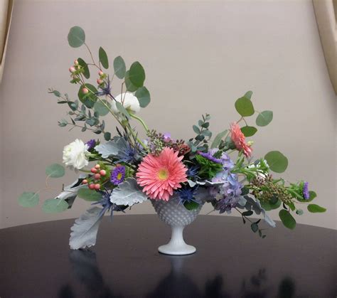 Pin On Centerpieces Tablescapes Unique Flower Bouquets