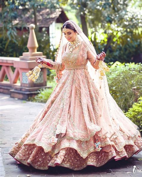 Indian Bridal Dresses For Engagement Bridal Dresses Beautiful Engagement Bride Choose Board
