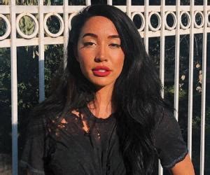 On june 8, he announced his engagement to fiancée sierra deaton. Sierra Deaton Biography - Facts, Childhood, Family Life, Achievements