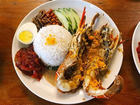 Choose a variety of foods and drinks from the menu including old town nasi lemak special, curry mee, nasi rendang ayam, assam laksa and many more delicious foods! 13 Things You'll Definitely Relate To If You Can't Get ...