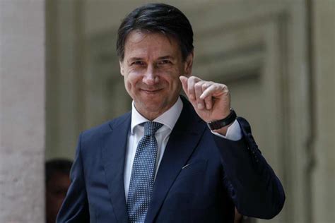 For those who really wanted to buy a novelty, but it didn't work out yet: Giuseppe Conte, tra crisi di governo e dimissioni spunta ...