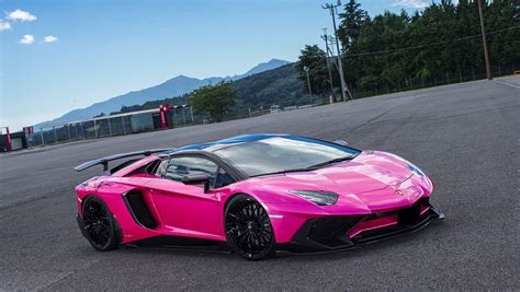 Blu aegir lamborghini aventador svj in london. Lamborghini Aventador SV Liberty Walk rosa: 'para ...