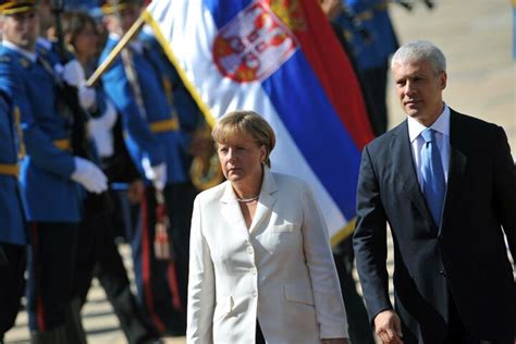 Merkel Tells Serbia To Give Up Kosovo