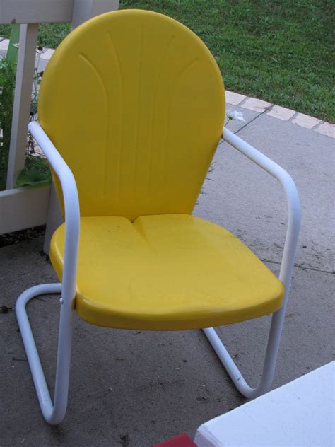 5 out of 5 stars. Applestone Cottage: Old Metal Lawn Chairs get a new look!