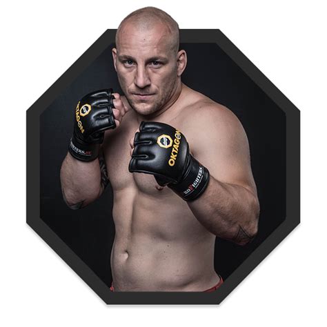 Na tomto galavečeri sa pred vypredanou arénou dočkáme titulového zápasu. Patrik Grůner - OKTAGON MMA