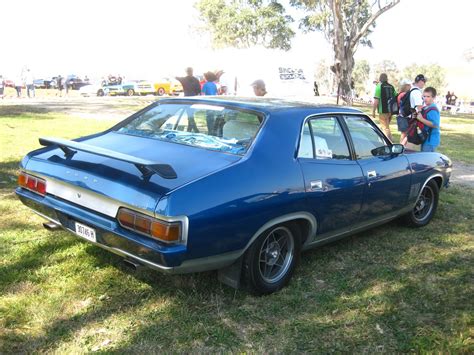 Residing in this disused chicken coop amongst a pile of discarded aluminum drink cans is one of australia's most prized muscle cars. Aussie Old Parked Cars: 1973 Ford XB Falcon GT 351 Sedan