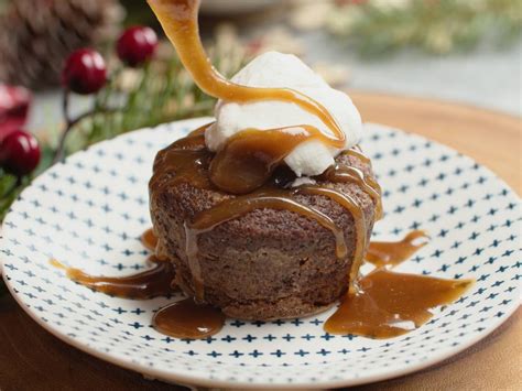 Individual Sticky Toffee Puddings Gordon