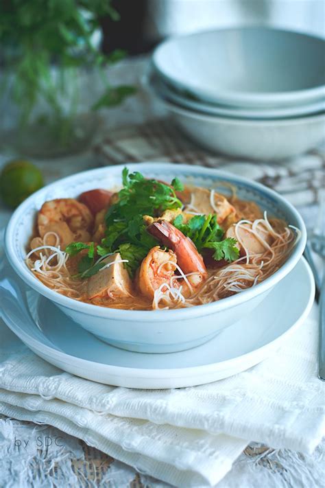 .bihun kuah tom yam, menu makan siang nikmat yang pas kita sajikan untuk di akhir pekan. Melley Mey's Kitchen : ~ Resipi Bihun Tom Yam Makanan Laut...