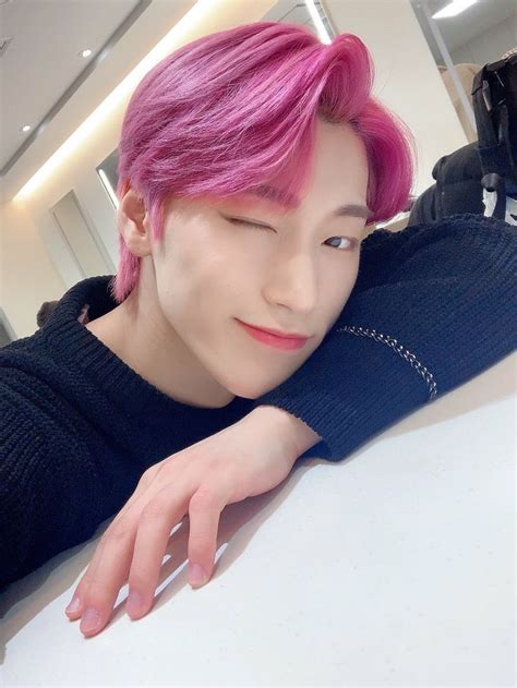 Pin By Tatiyona Copeland On Ateez In 2021 Pink Hair San Male Beauty