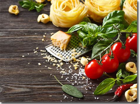 Was du willst, wo du willst. Maßgefertigter Fotodruck mit italienischer Küche