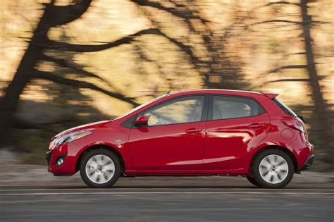 Research mazda 2 hatchback car prices, specs, safety, reviews & ratings at carbase.my. Mazda 2 Hatchback 2015 Price in UAE - New Mazda 2 ...