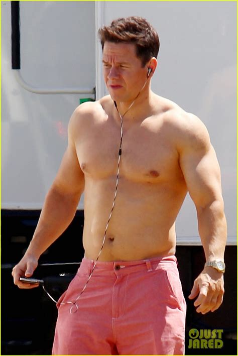 Mark Wahlberg Shirtless For Pain And Gain Photo 2643815 Mark Wahlberg Photos Just Jared