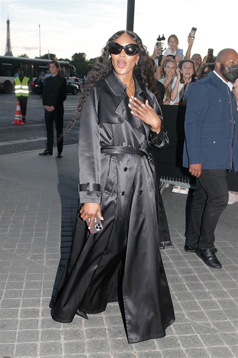 Naomi Campbell Gives Boot Pants Shiny Finish For Balenciagas Dinner