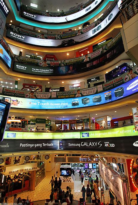 In 2009, plaza low yat was named malaysia's largest it lifestyle mall by the malaysia book of records. Plaza Low Yat, Kuala Lumpur | ♥ Darling Ninie Family Stories