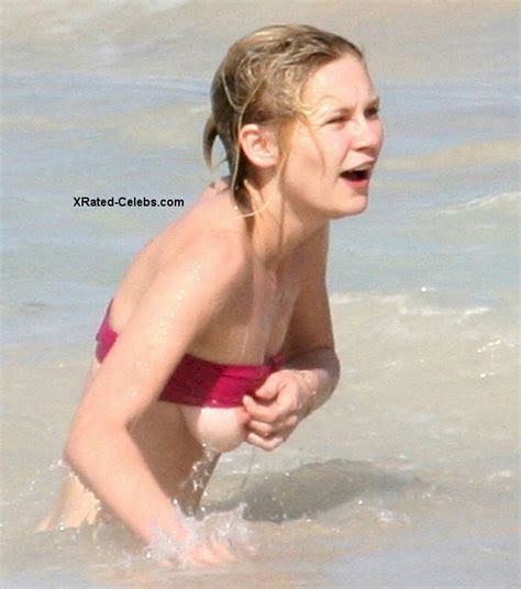 Kirsten Dunst New Nude Boob Pics