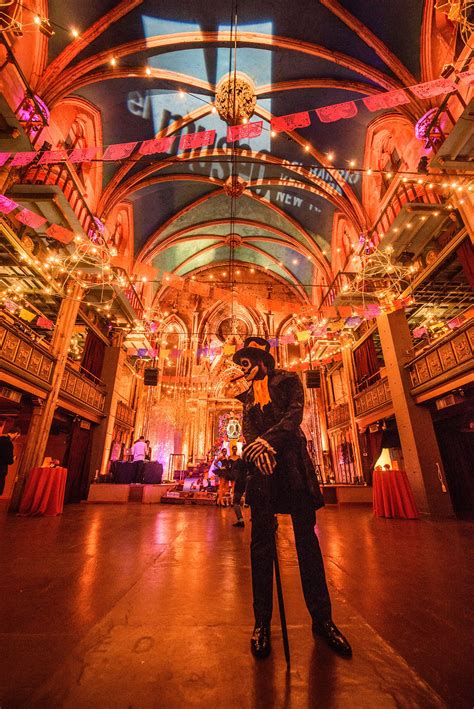 On today's cw39 houston happens host maggie flecknoe and meteorologist star harvey are serving up the top talkers on this national wine day. 7 of the Best Day of the Dead Celebrations Photos ...