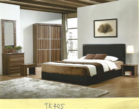Pelbagai jenis pilihan kayu seperti nyatoh ply, solid dan pelbagai jenis dan warna formica. Promosi Set Bilik Tidur Murah 2019 - Pagar Rumah
