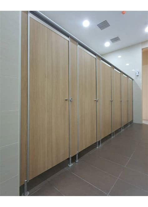 Sirius With Stainless Steel Accessories Floor Mounted Toilet Cubicle
