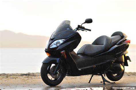 And in this climate of high gas prices, not a moment too soon. Honda Forza 250 - The Scooter Review