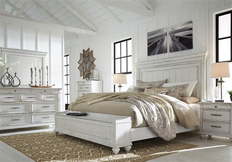 Distressed f white bedroom furniture, source: Kanwyn Whitewash King Panel Storage Bedroom Set ...